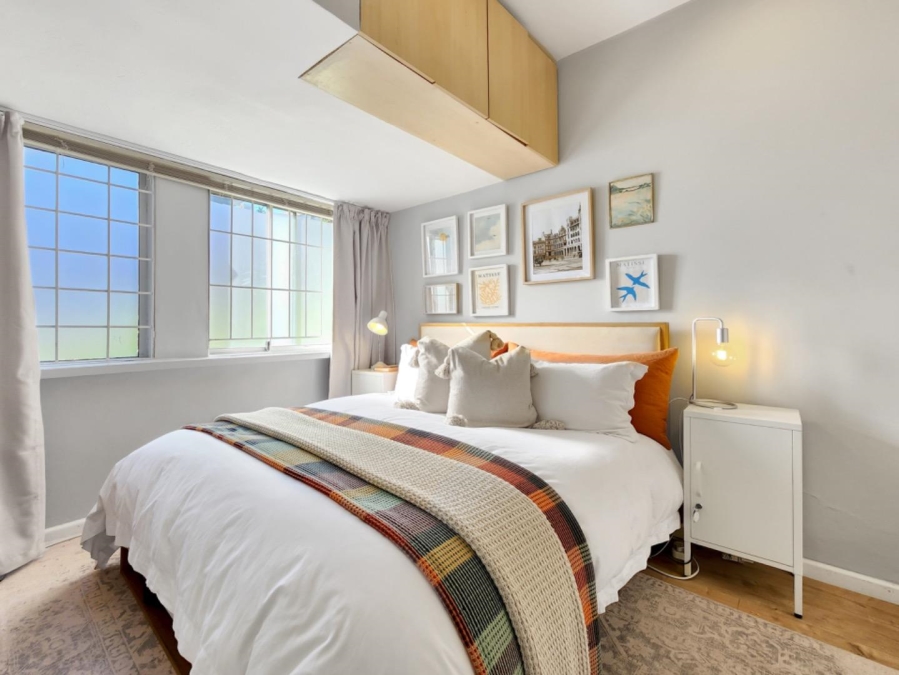 2 Bedroom Property for Sale in Sea Point Western Cape